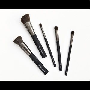 LARUCE essential brush set *brand new*